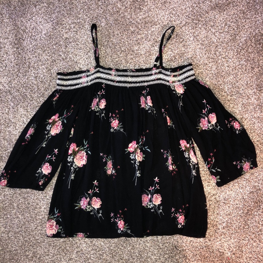 Rewind (kohls brand) off the shoulder floral top.